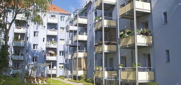 Komplett sanierte 2 Zimmerwohnung mit Balkon in der Fürther Südstadt