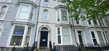 2 bed flat to rent