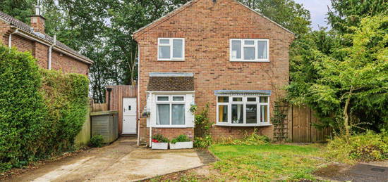 4 bed detached house for sale