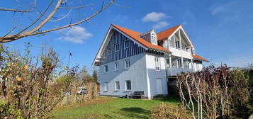 Eine Top 2-Zimmer-Obergeschosswohnung mit Balkon in  absolut ruhiger und zentraler Lage von Peiting