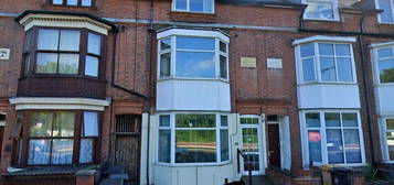 5 bed town house for sale