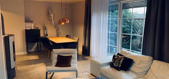 Moderne Wohnung mit Garten, Garage und Kamin /Geestland-Debstedt