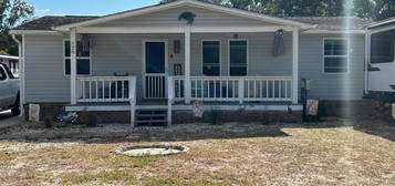 528 Live Oak Dr, Sunset Beach, NC 28468