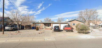 3621 7th St NW, Albuquerque, NM 87107