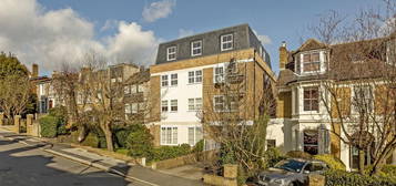 Flat to rent in Spencer Hill, London SW19