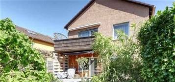 Mainz Mombach # freistehendes Wohnhaus mit Garten, Garage und Pool