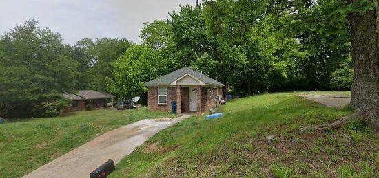 530 W  Ripley Ave, Covington, TN 38019