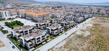 ÇEŞME LOCA TWİN PROJESİNDE SATILIK 2+1 DAİRE