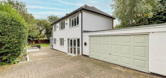 4 bed detached house for sale