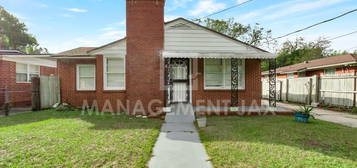 1478 W 11th St, Jacksonville, FL 32209