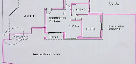 Trilocale in vendita a San Maurizio-Villaggio Stranieri-Bazzarola