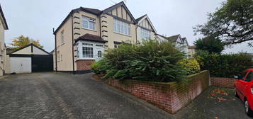 3 bed semi-detached house to rent