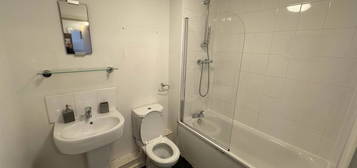 2 bed flat to rent