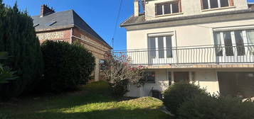 Maison au coeur de Fontaine La Mallet 139 m2