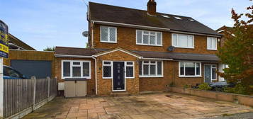 4 bedroom semi-detached house for sale