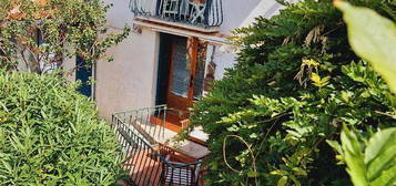 Maison non mitoyenne, terrasse, vue dégagée