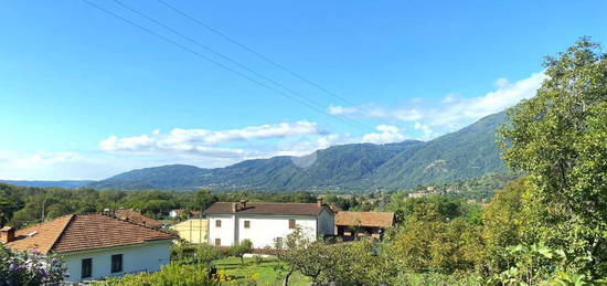 VILLA SINGOLA A BORGOFRANCO D'IVREA