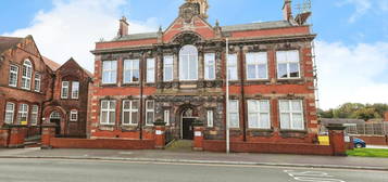 Flat for sale in Crocketts Lane, Smethwick, West Midlands B66