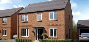 4 bed detached house for sale