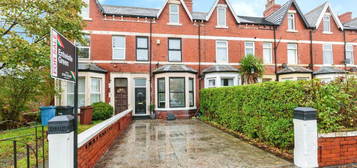 4 bedroom terraced house for sale