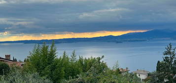 Bilocale buono stato, piano terra, Centro, Torri del Benaco