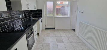 2 bedroom terraced house