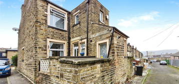 End terrace house to rent in Goulbourne Street, Keighley, West Yorkshire BD21