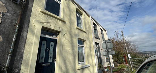 Town house to rent in Graig Road, Morriston, Swansea SA6