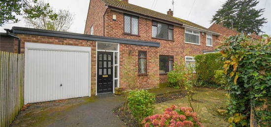 3 bedroom semi-detached house for sale