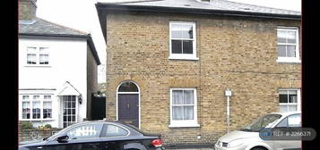 2 bedroom semi-detached house