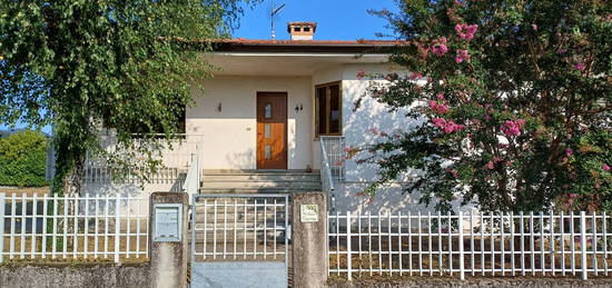 Villa unifamiliare via della Ricostruzione 3, Campeglio, Faedis