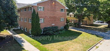 229 River Ln APT 2, Loves Park, IL 61111