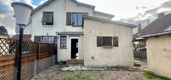 Maison  à vendre, 7 pièces, 4 chambres, 107 m²