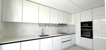 Apartamento T3 Novo Madalena