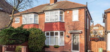 3 bedroom semi-detached house