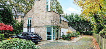 Flat for sale in Foxwood, West Avenue, Roundhay, Leeds LS8