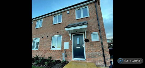 3 bedroom semi-detached house