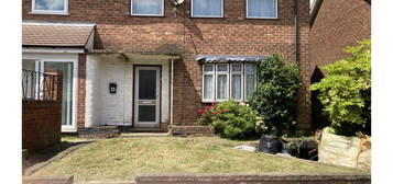 3 bed semi-detached house for sale