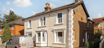 3 bedroom semi-detached house