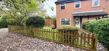 3 bedroom semi-detached house to rent