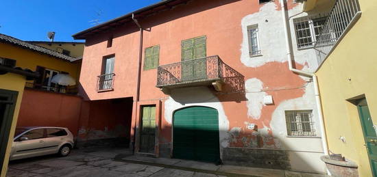 Casa indipendente in vendita in via Don Francesco Capurro, 19