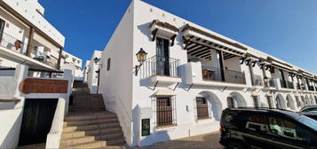 Casa adosada en venta en Conil