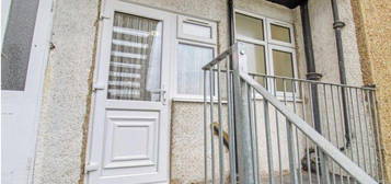 2 bed flat to rent