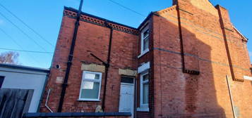 2 bedroom terraced house