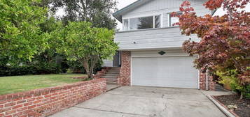 3400 Rubin Dr, Oakland, CA 94602