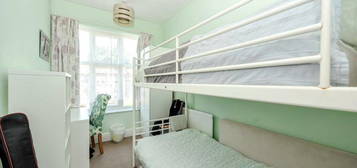 3 bedroom flat