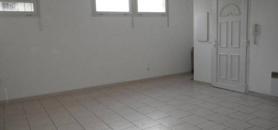 Location appartement 2 pièces 60 m²