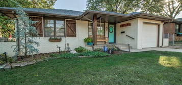 46 E 13th St, Edmond, OK 73034