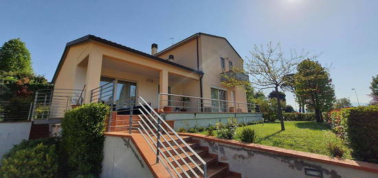 Villa in vendita a Olmo-San Zeno-Santa Firmina