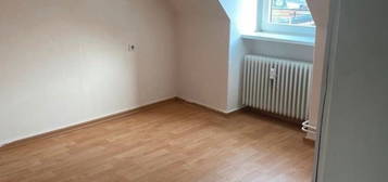 Tolle zwei Zimmer Dachgeschoss Wohnung Broitzem